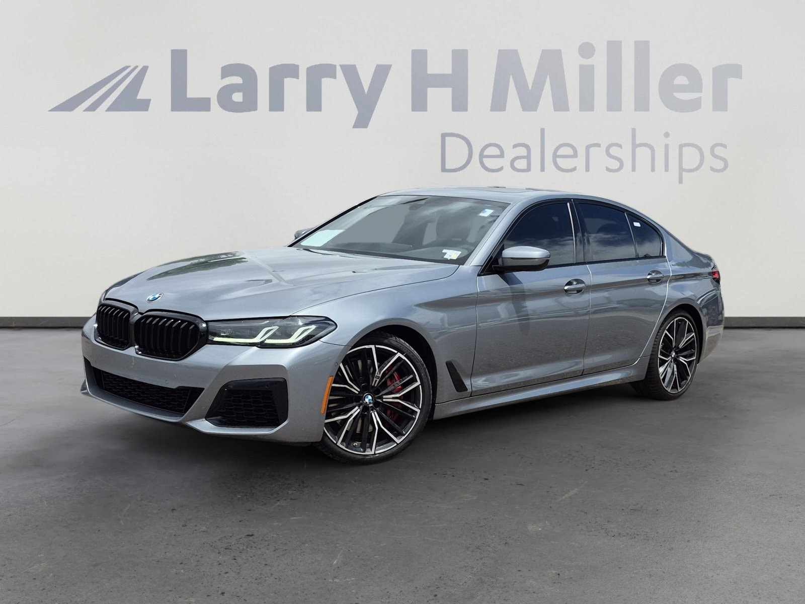 2023 BMW 5 Series 540i xDrive Sedan's photo