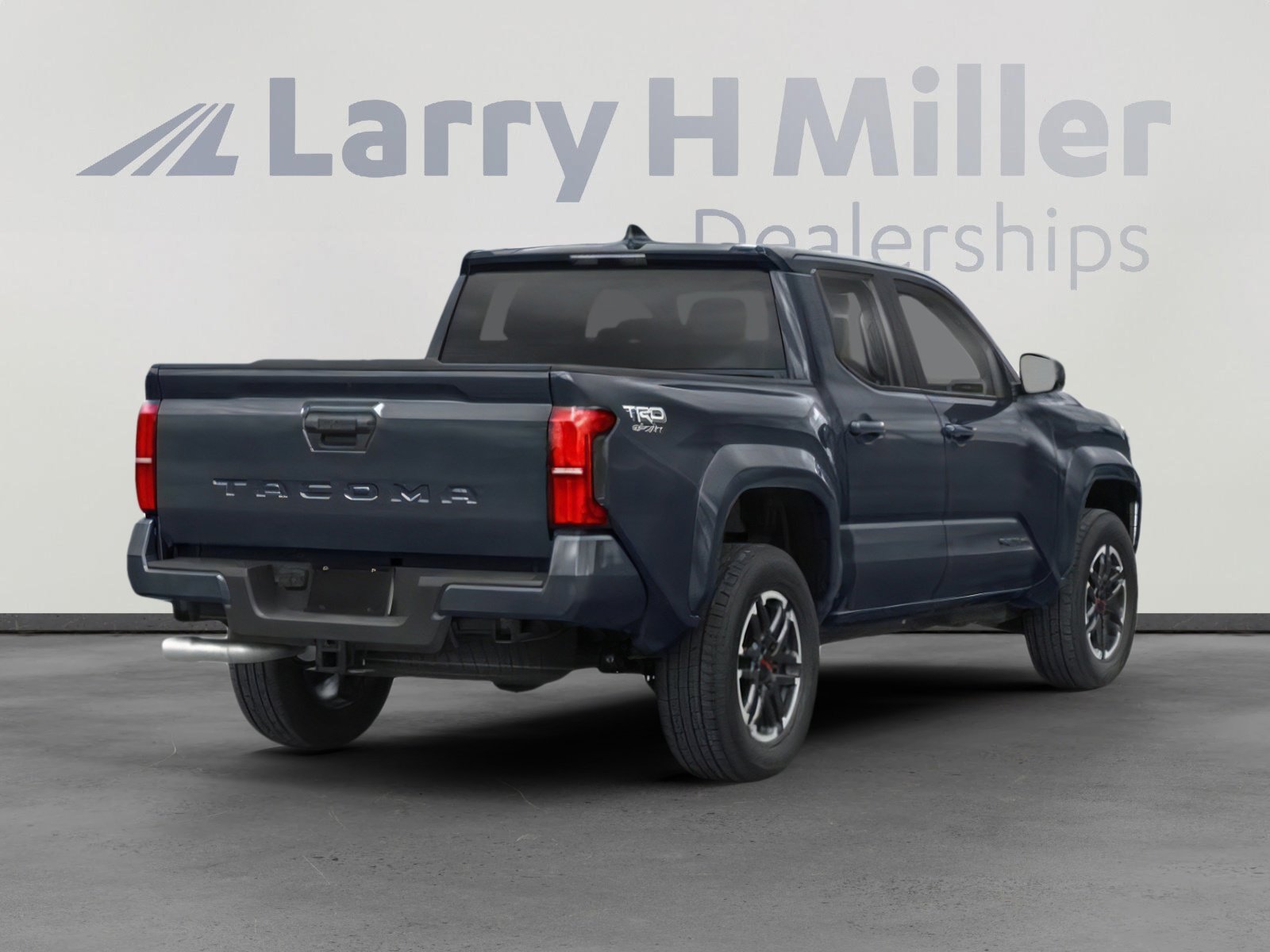 2025 Toyota Tacoma SR5 Double Cab photo 2