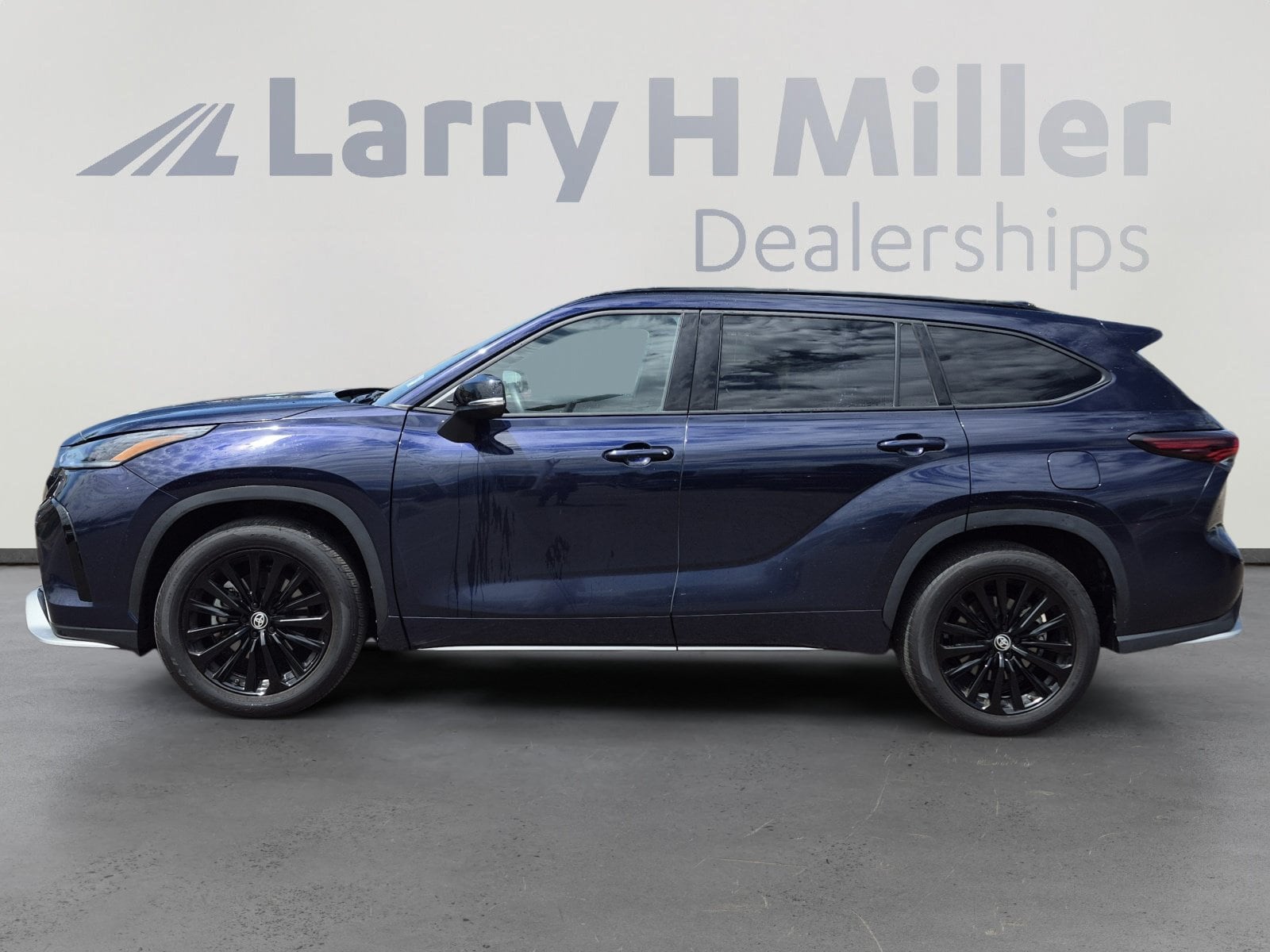 2025 Toyota Highlander 2
