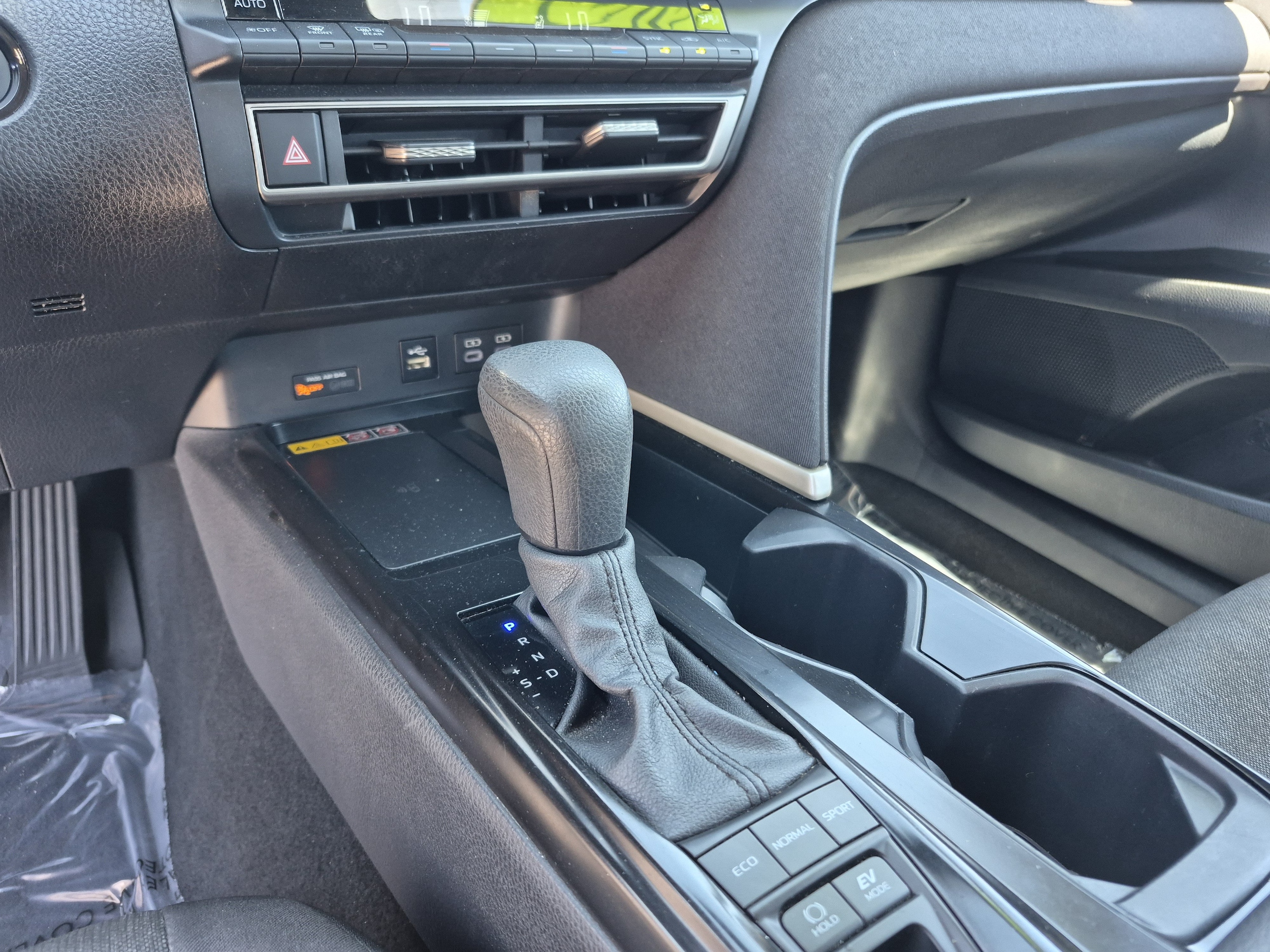 2025 Toyota Camry 12
