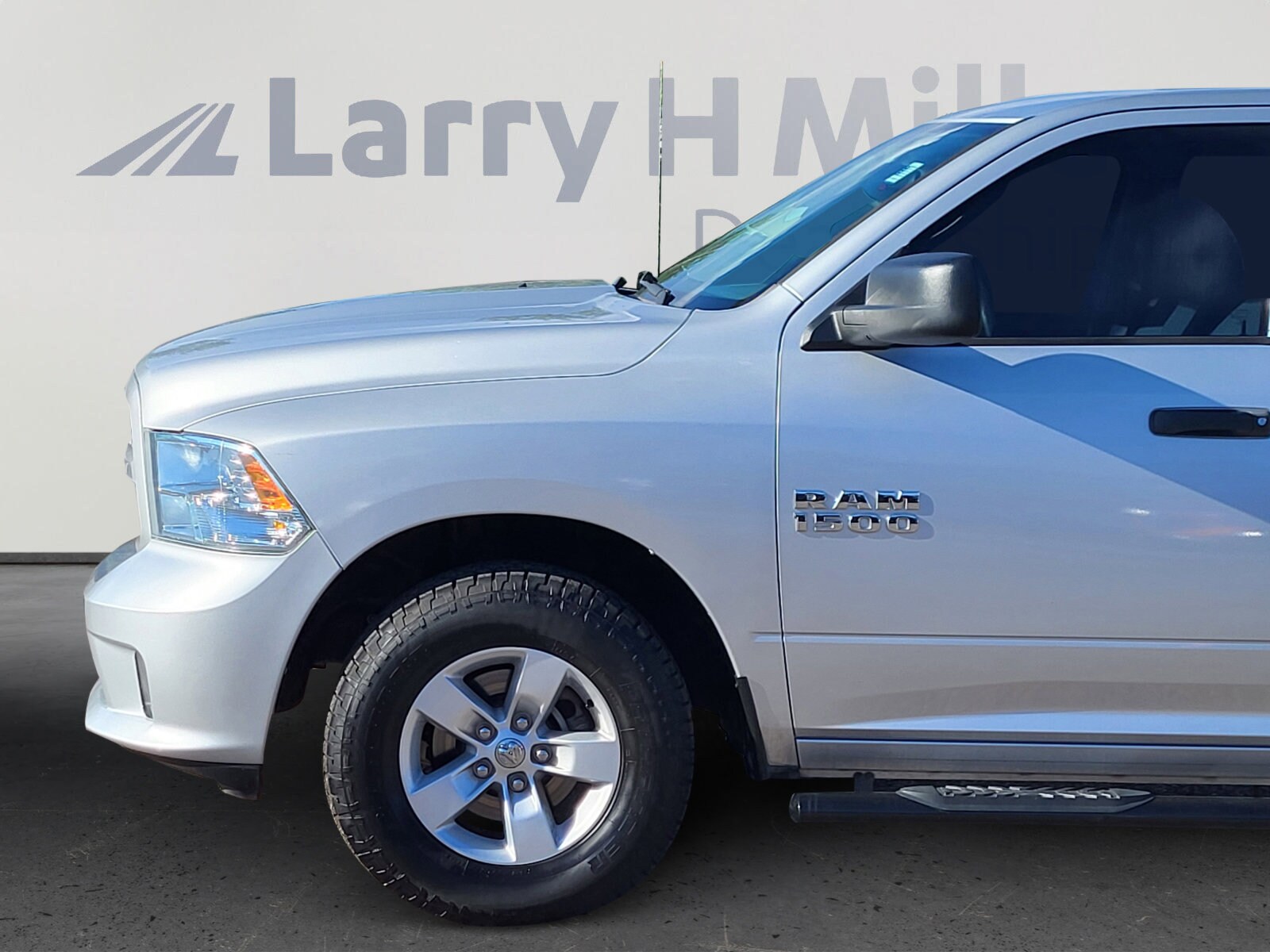 2018 Ram 1500 Express photo 2