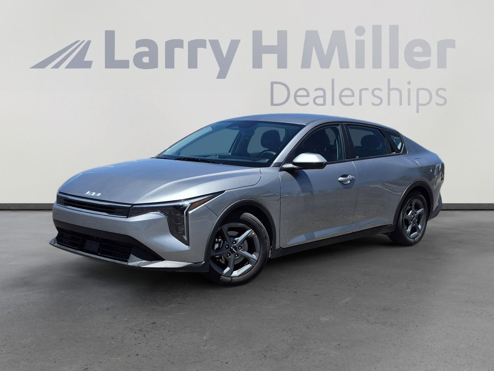 2025 Kia K4 LXS AT's photo