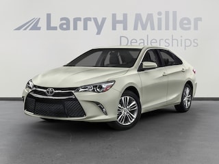 2017 Toyota Camry SE Sedan