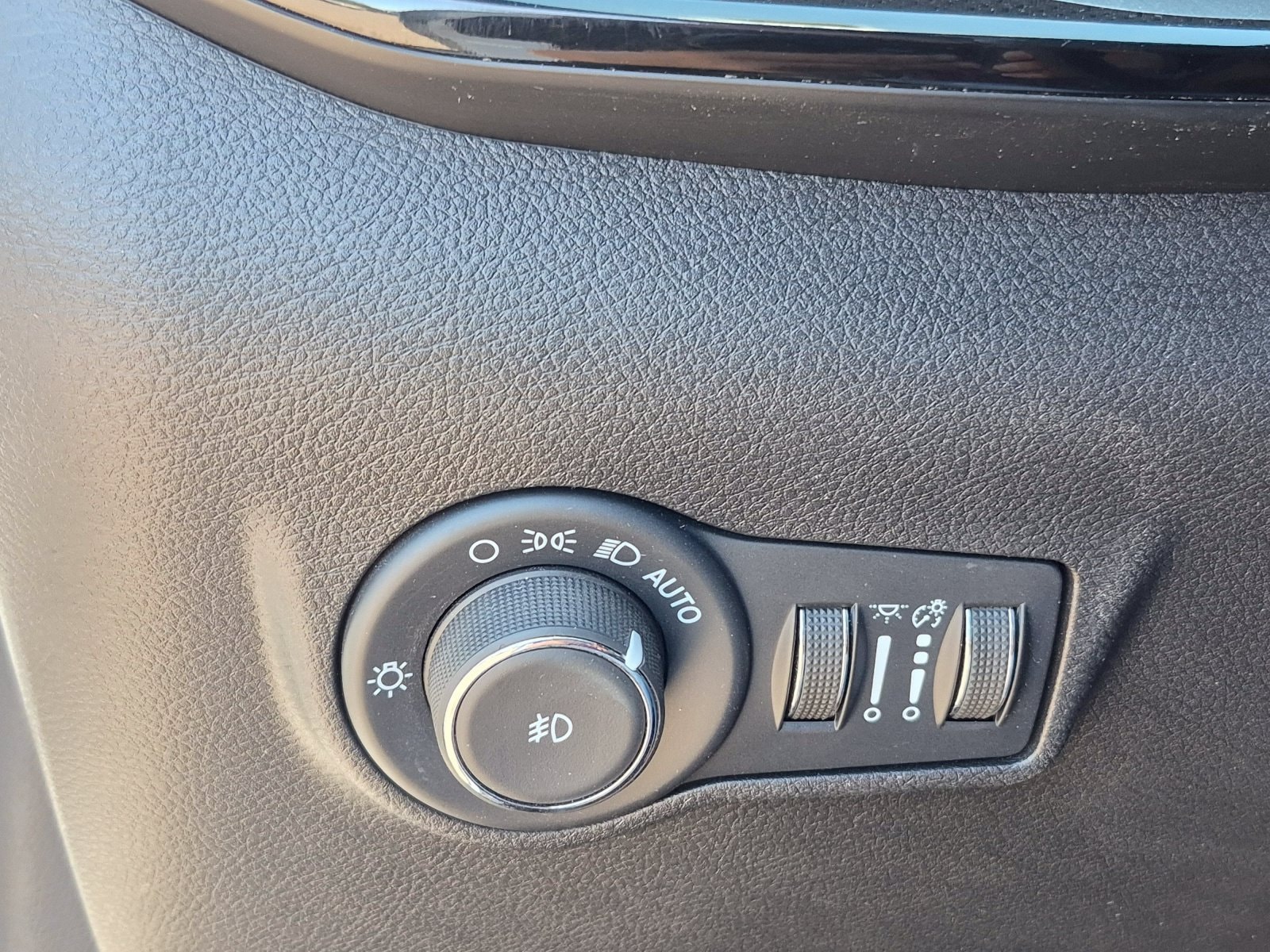 2025 Jeep Compass Trailhawk - Photo 35