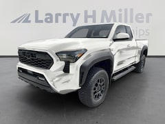2026 Toyota Tacoma SR5 Truck XtraCab