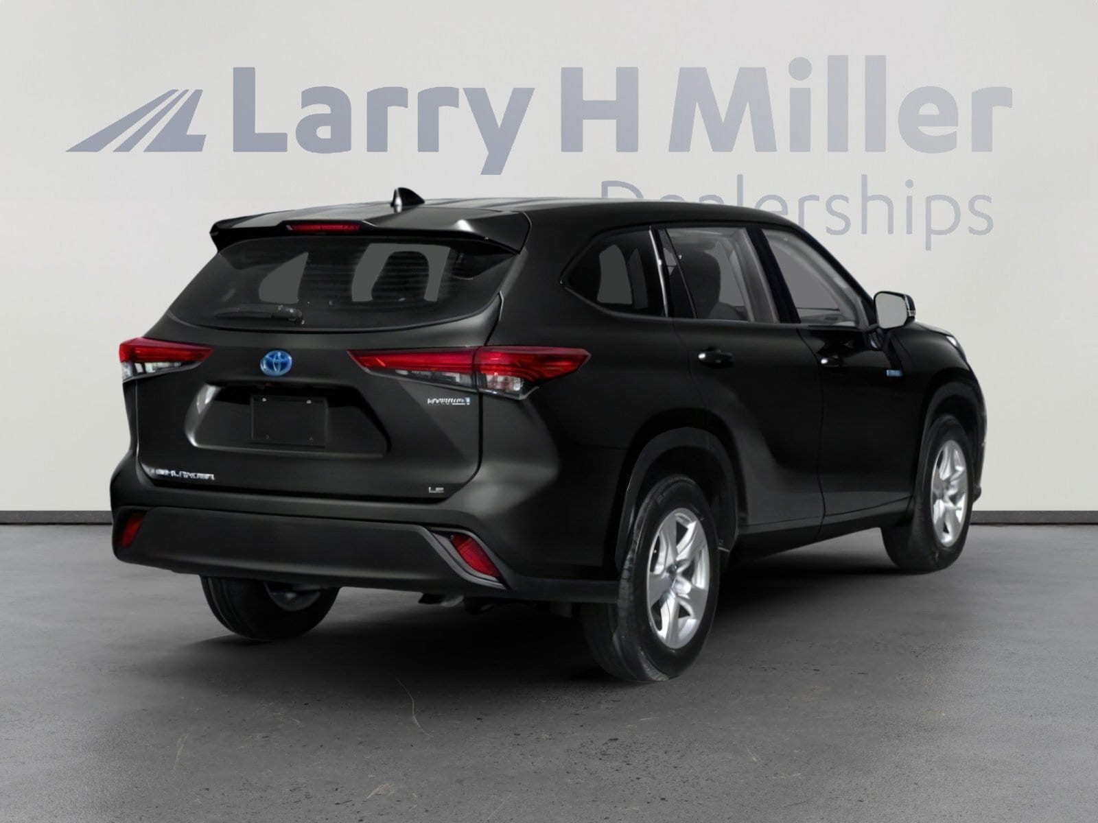 Used 2022 Toyota Highlander Bronze Edition with VIN 5TDAARAH8NS513639 for sale in Albuquerque, NM