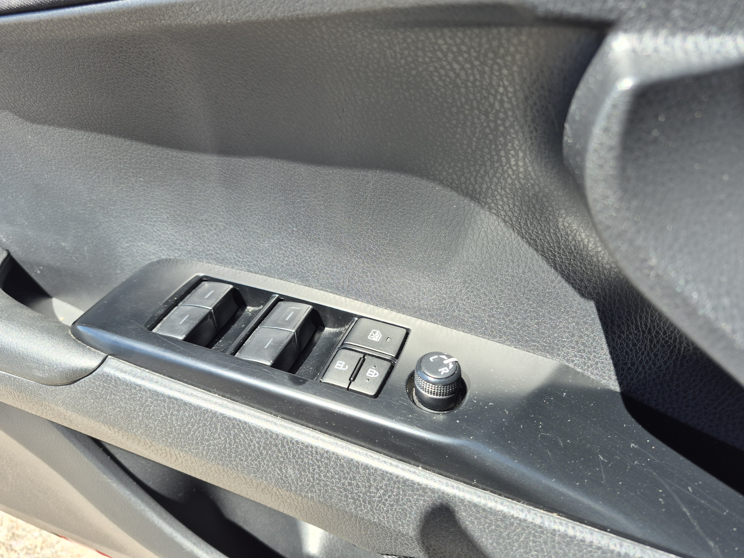 2025 Toyota Camry 13