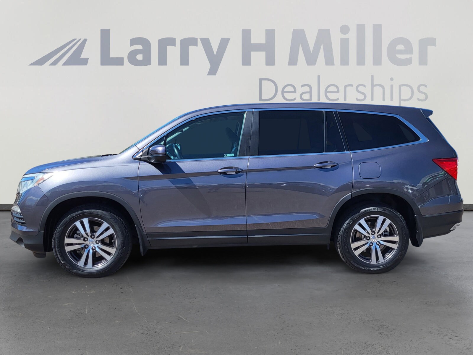 2018 Honda Pilot EX-L photo 2