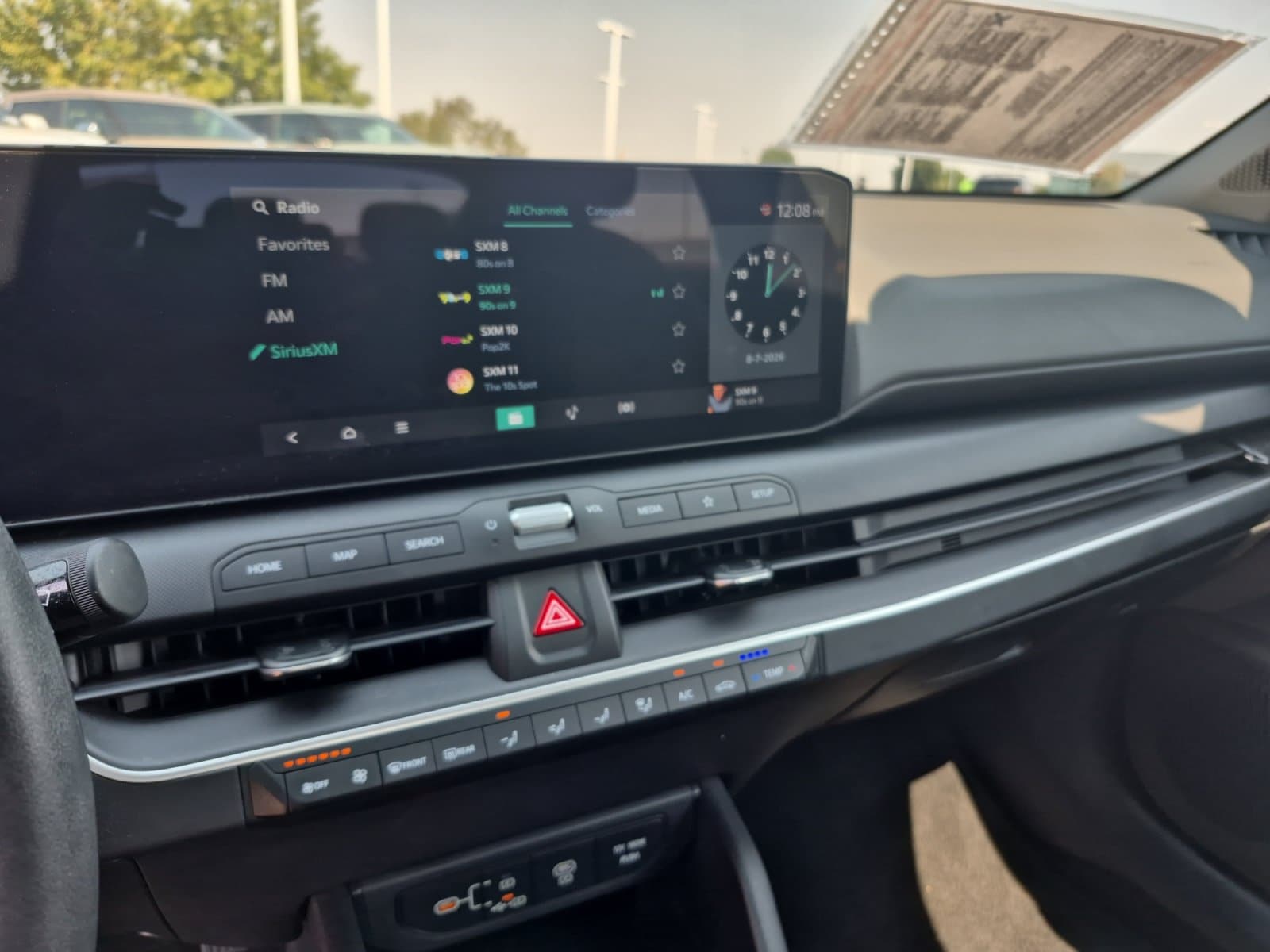 2025 Kia K4 LXS - Photo 11