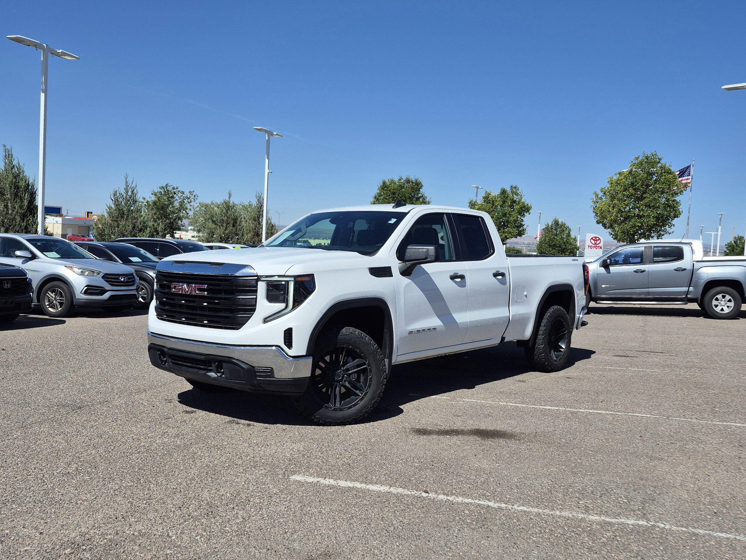 2024 GMC Sierra 4WD Double Cab Standard Box Pro's photo
