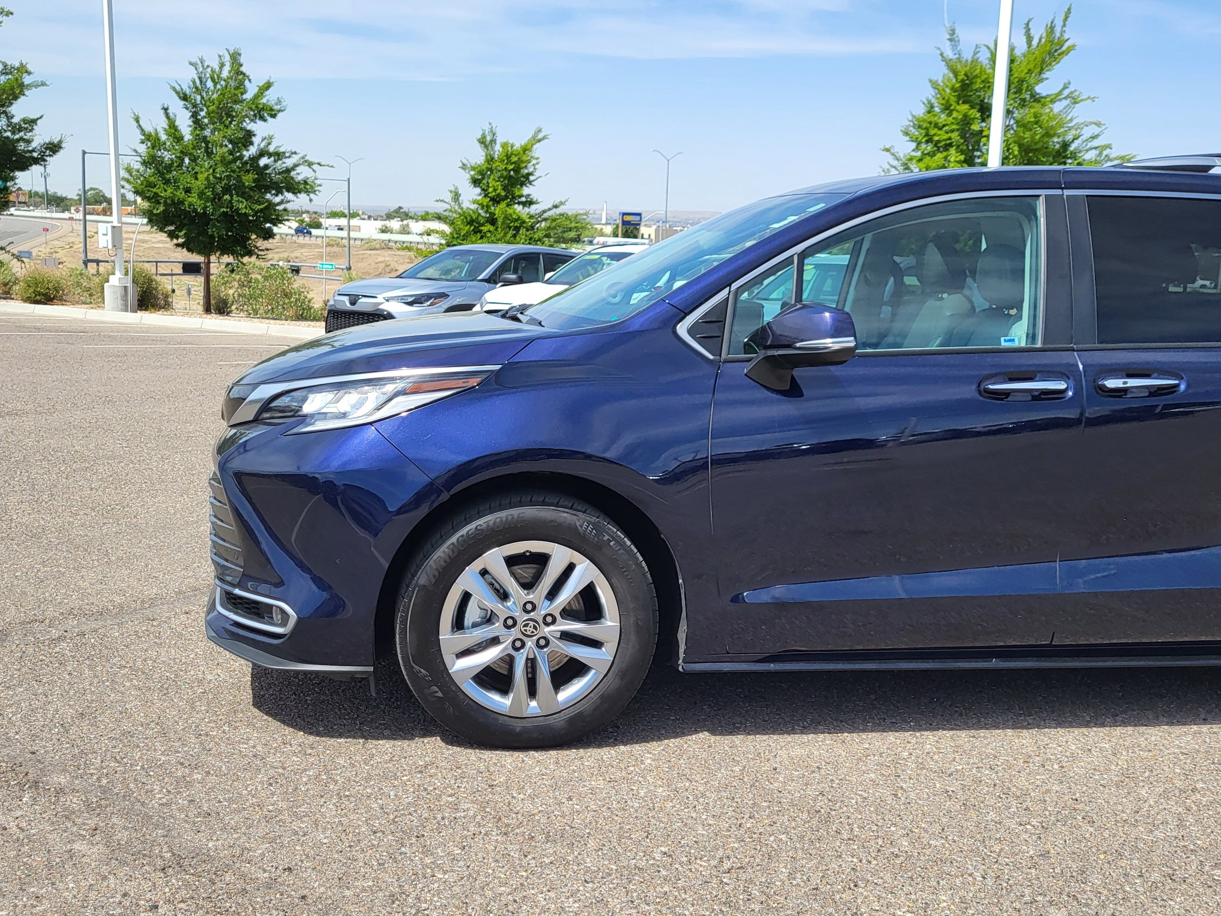 Used 2024 Toyota Sienna Limited with VIN 5TDZRKEC2RS185240 for sale in Albuquerque, NM