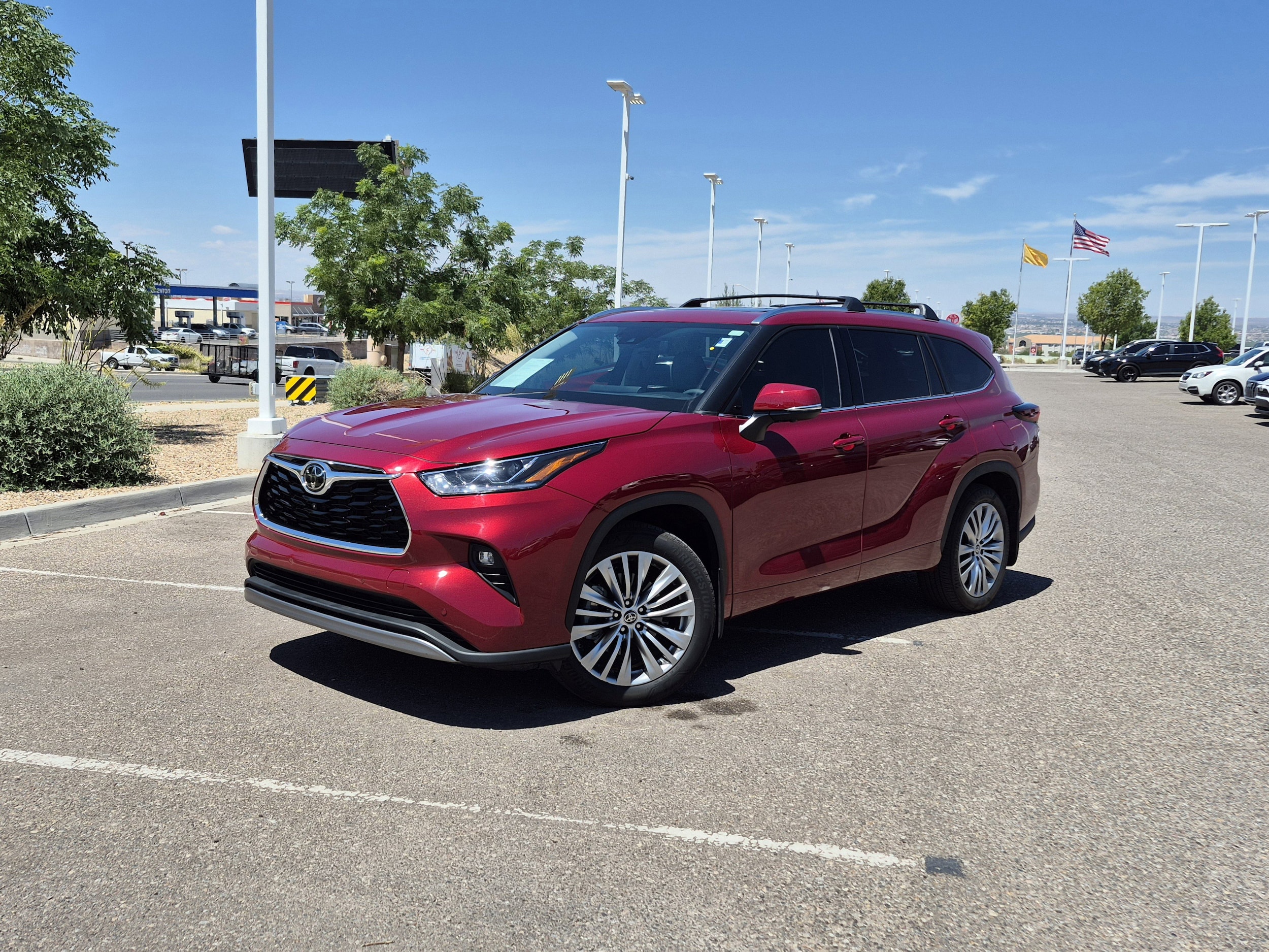 2024 Toyota Highlander Platinum AWD's photo