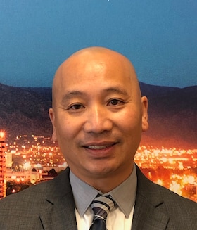 Staff member Alan Le from ID_9dc061fb37c9