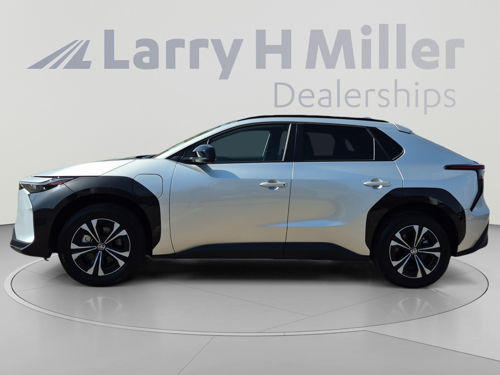 Used 2024 Toyota bZ4X XLE with VIN JTMABACA4RA081861 for sale in Albuquerque, NM