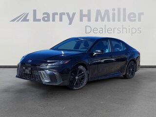 2025 Toyota Camry SE Sedan