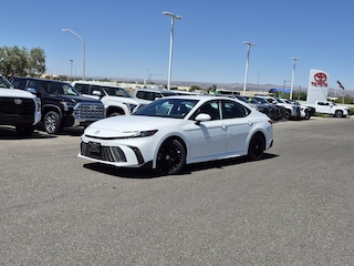 2025 Toyota Camry SE Sedan