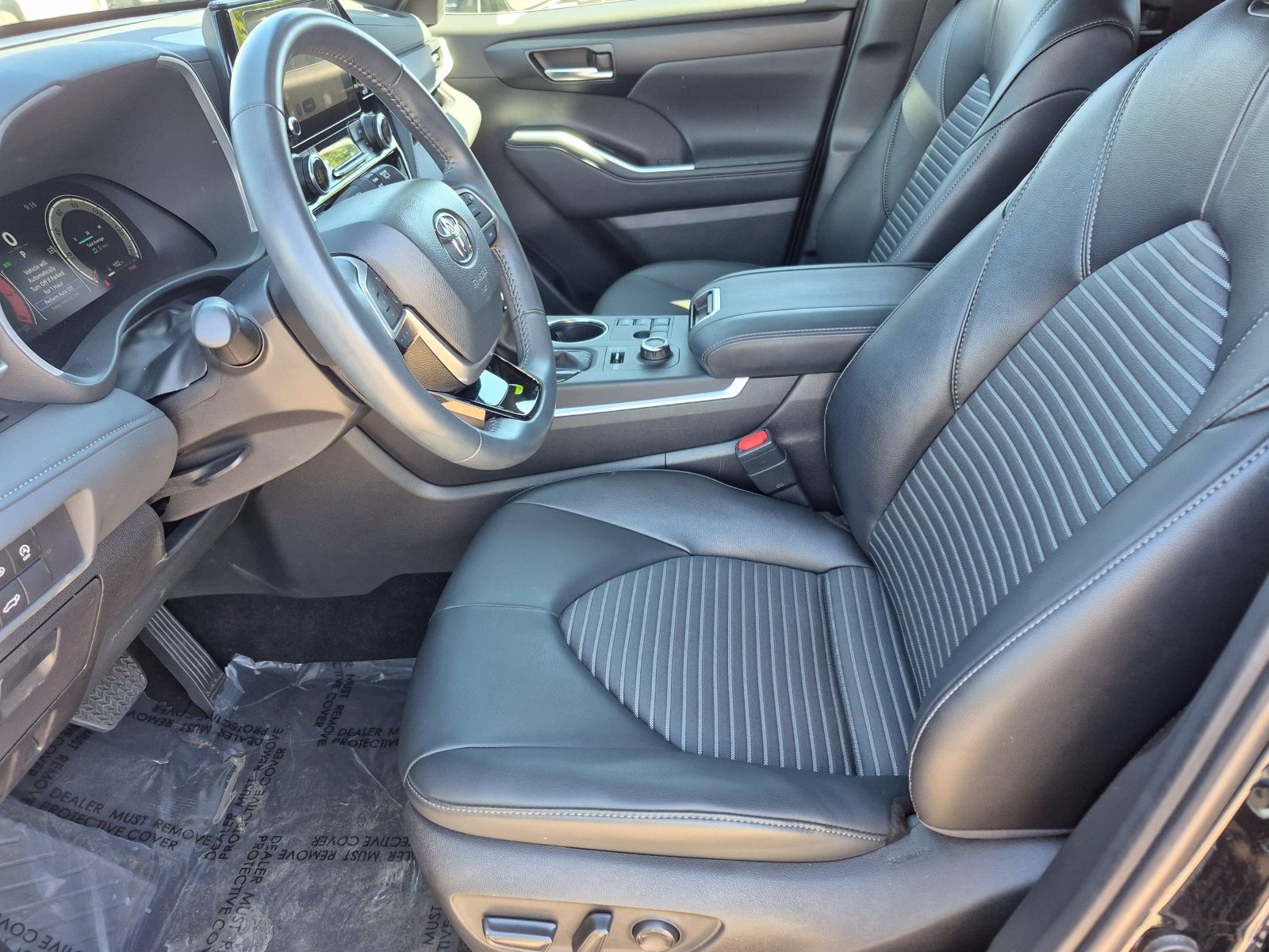 2025 Toyota Highlander 16