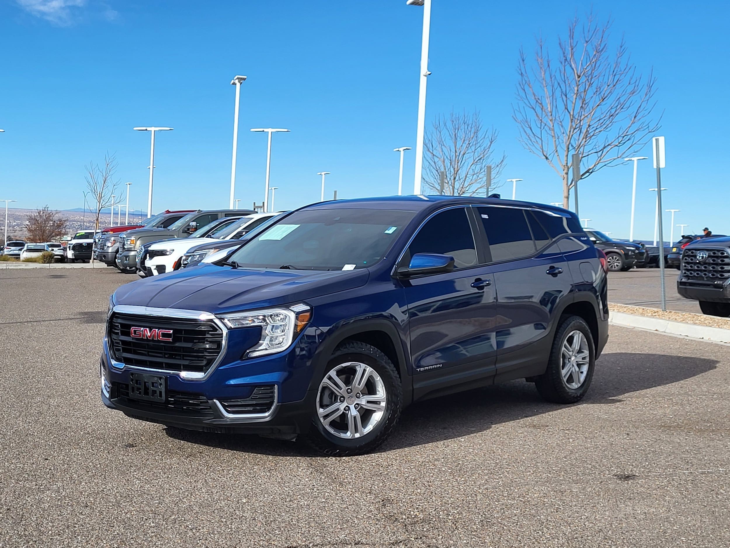 2022 GMC Terrain SLE's photo