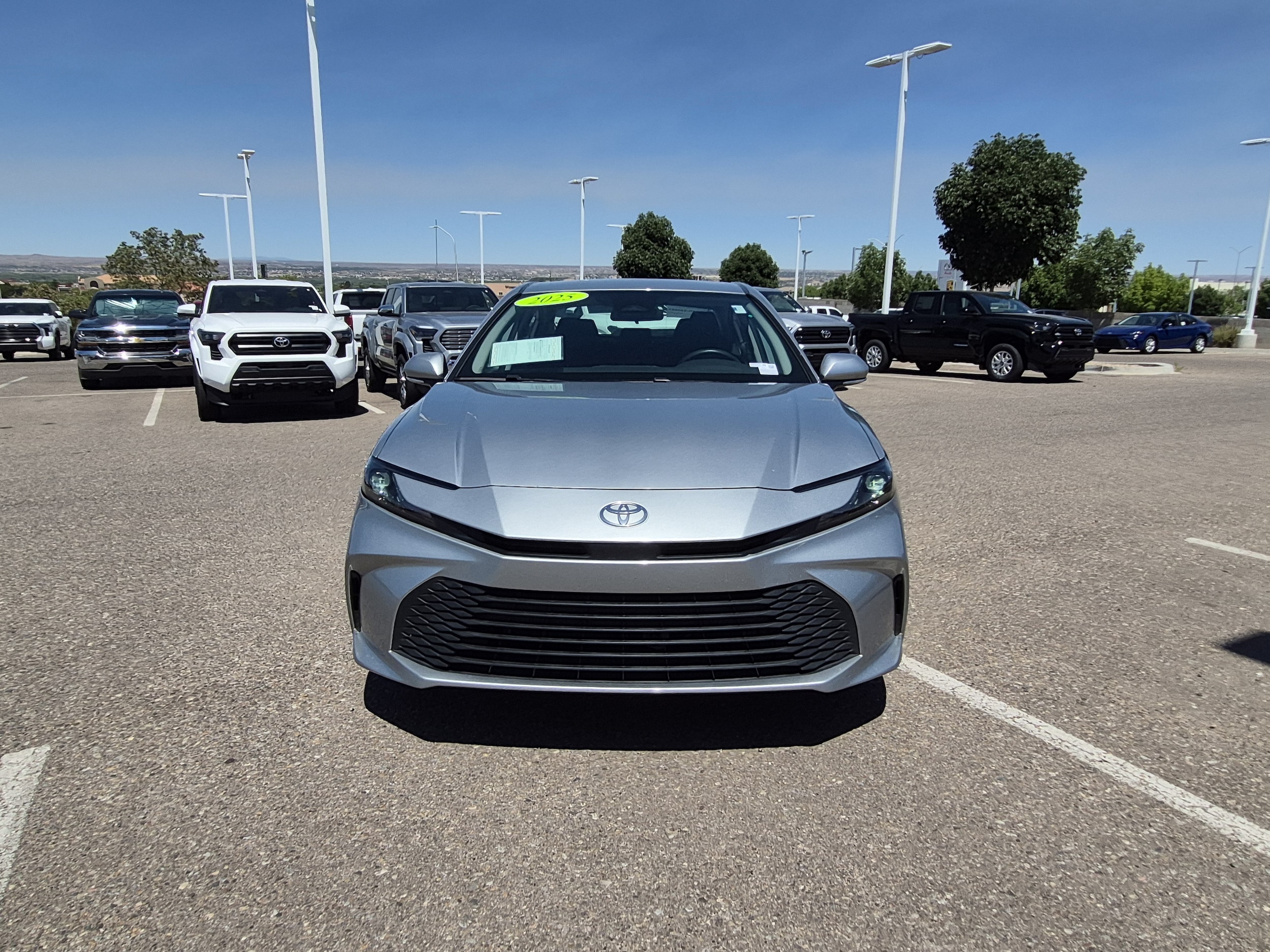 2025 Toyota Camry 8