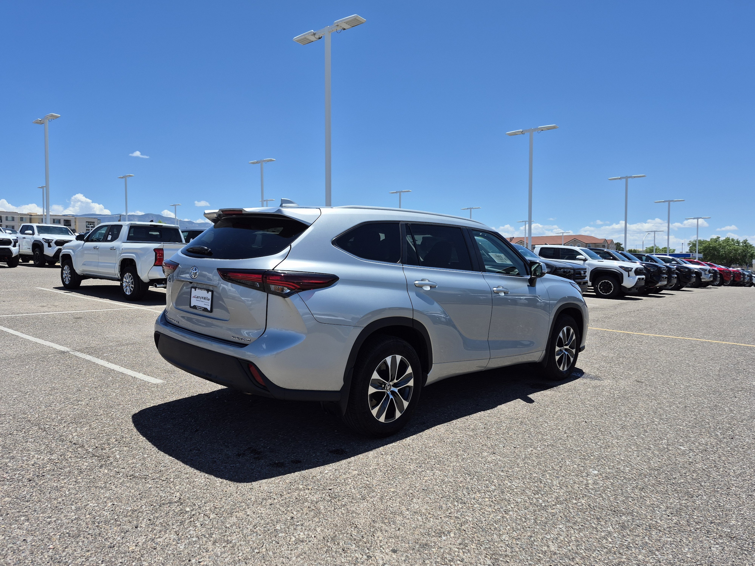 2025 Toyota Highlander 5
