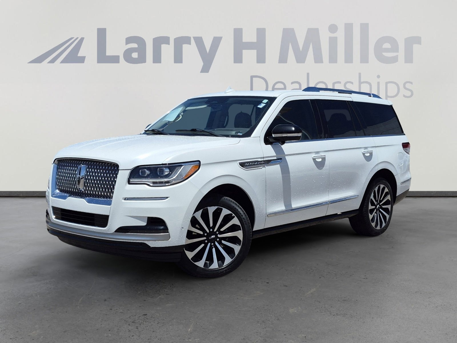 2023 Lincoln Navigator Reserve 4WD's photo