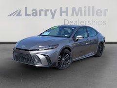 2025 Toyota Camry SE Sedan