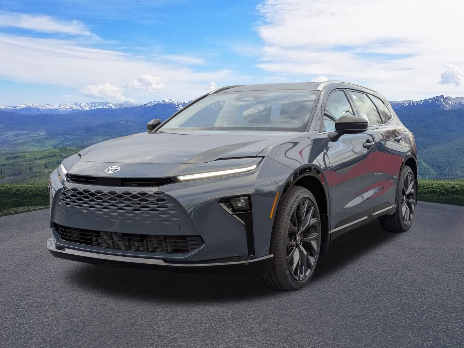 2025 Toyota Crown Signia Limited's photo