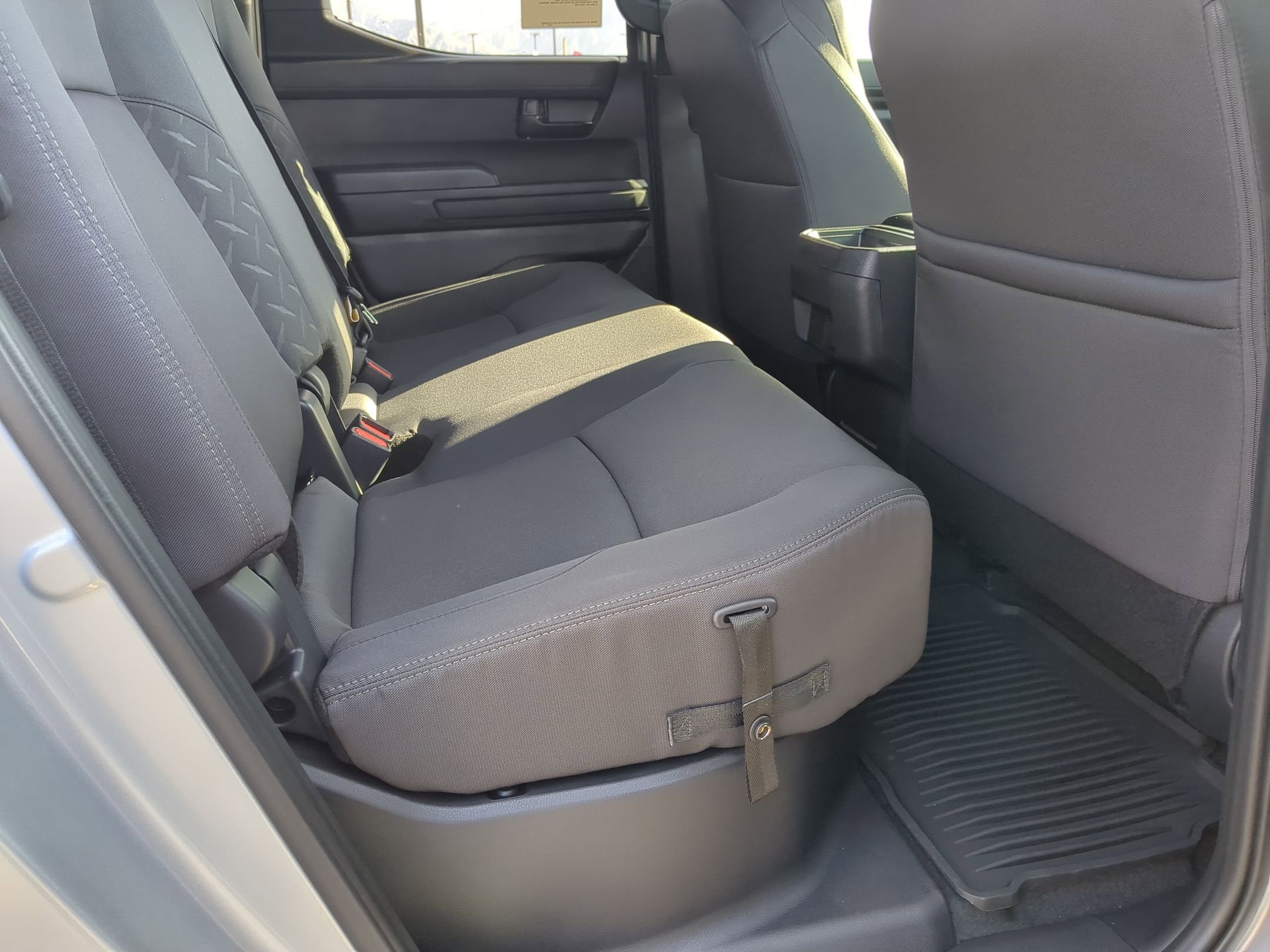 2026 Toyota Tacoma SR5 - Photo 25