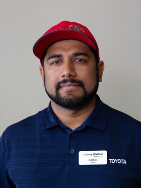 Staff member Ashok Panta from ID_372788733af0