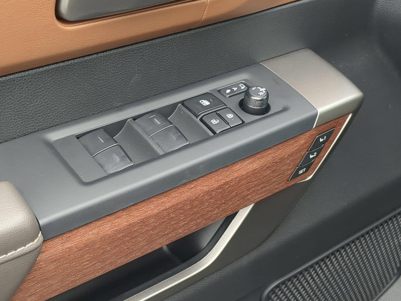 2026 Toyota Tundra 1794 Edition - Photo 11