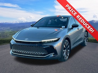 2023 Toyota Crown Platinum Sedan