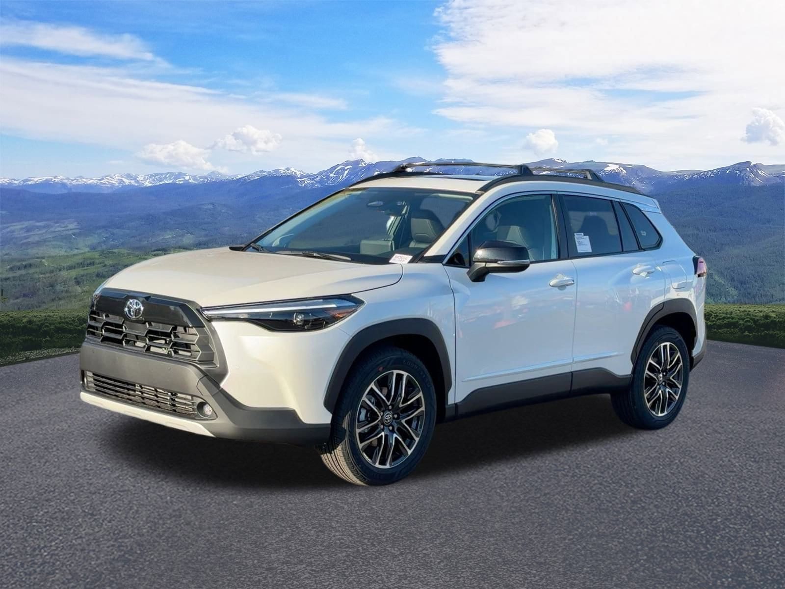 2026 Toyota Corolla Cross XLE's photo