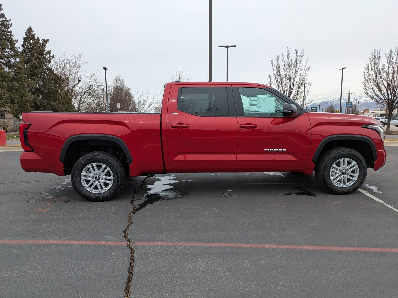 2025 Toyota Tundra SR5 - Photo 7
