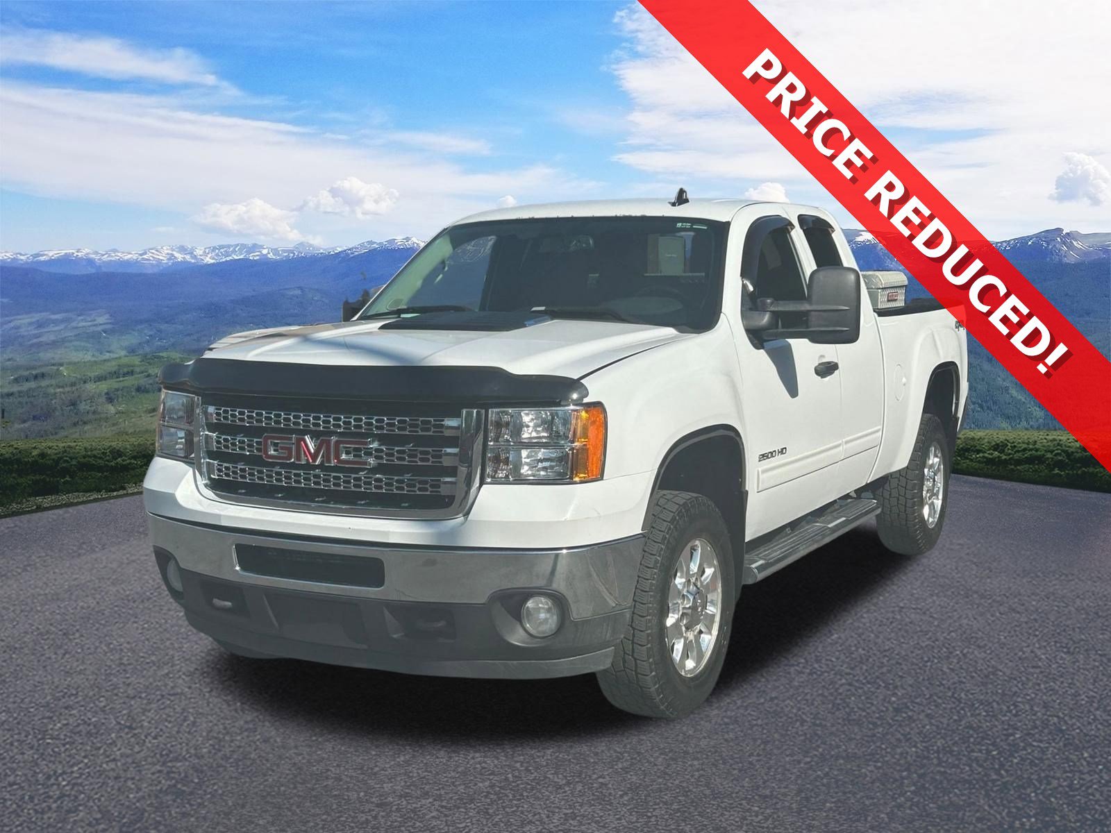 2013 GMC Sierra 4WD Extended Cab 8ft SLE's photo