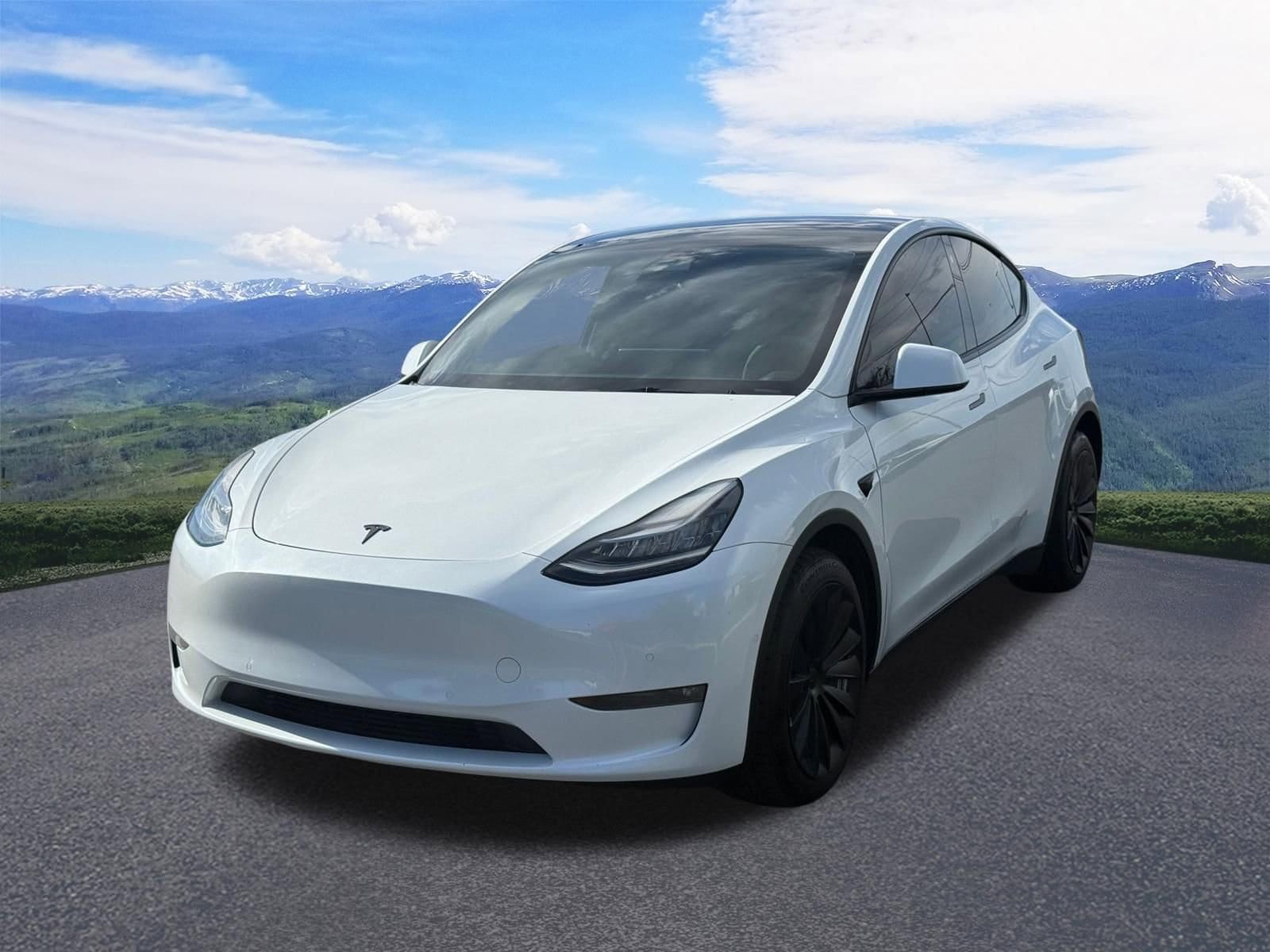 2022 Tesla Model Y Long Range Dual Motor All-Wheel Drive's photo
