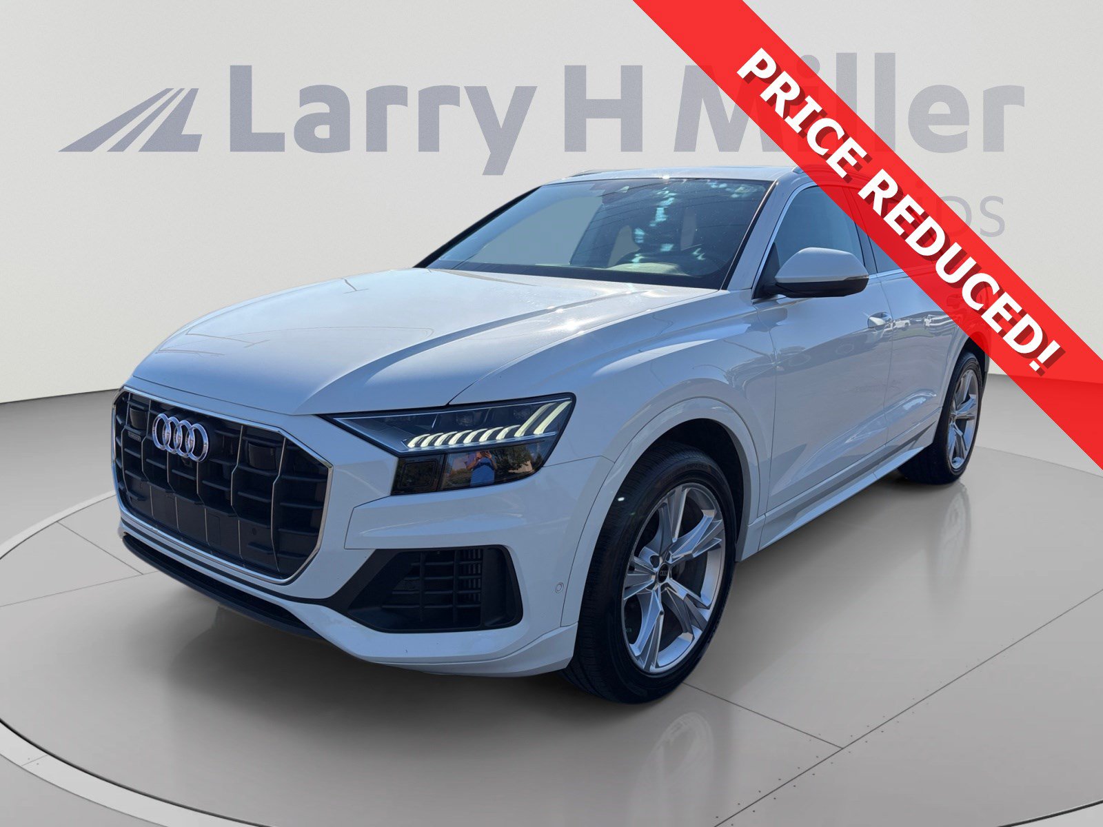  Audi Q8
