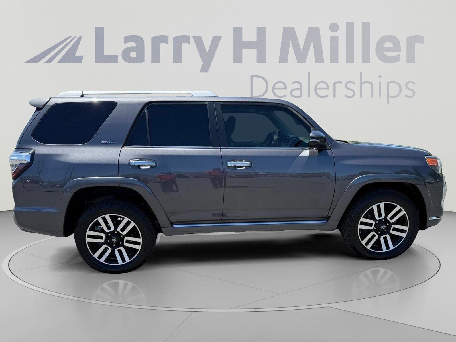 2023 Toyota 4Runner Limited - Photo 8