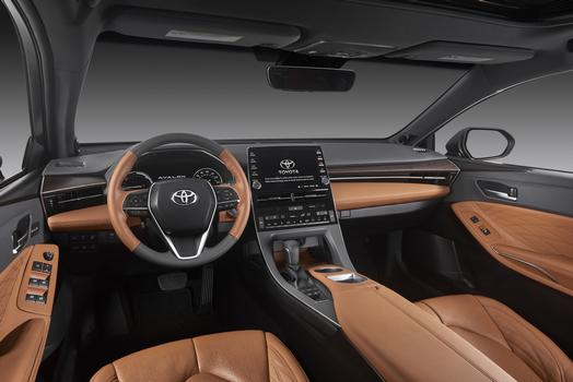 2019 Toyota Avalon Limited Hybrid leather interior