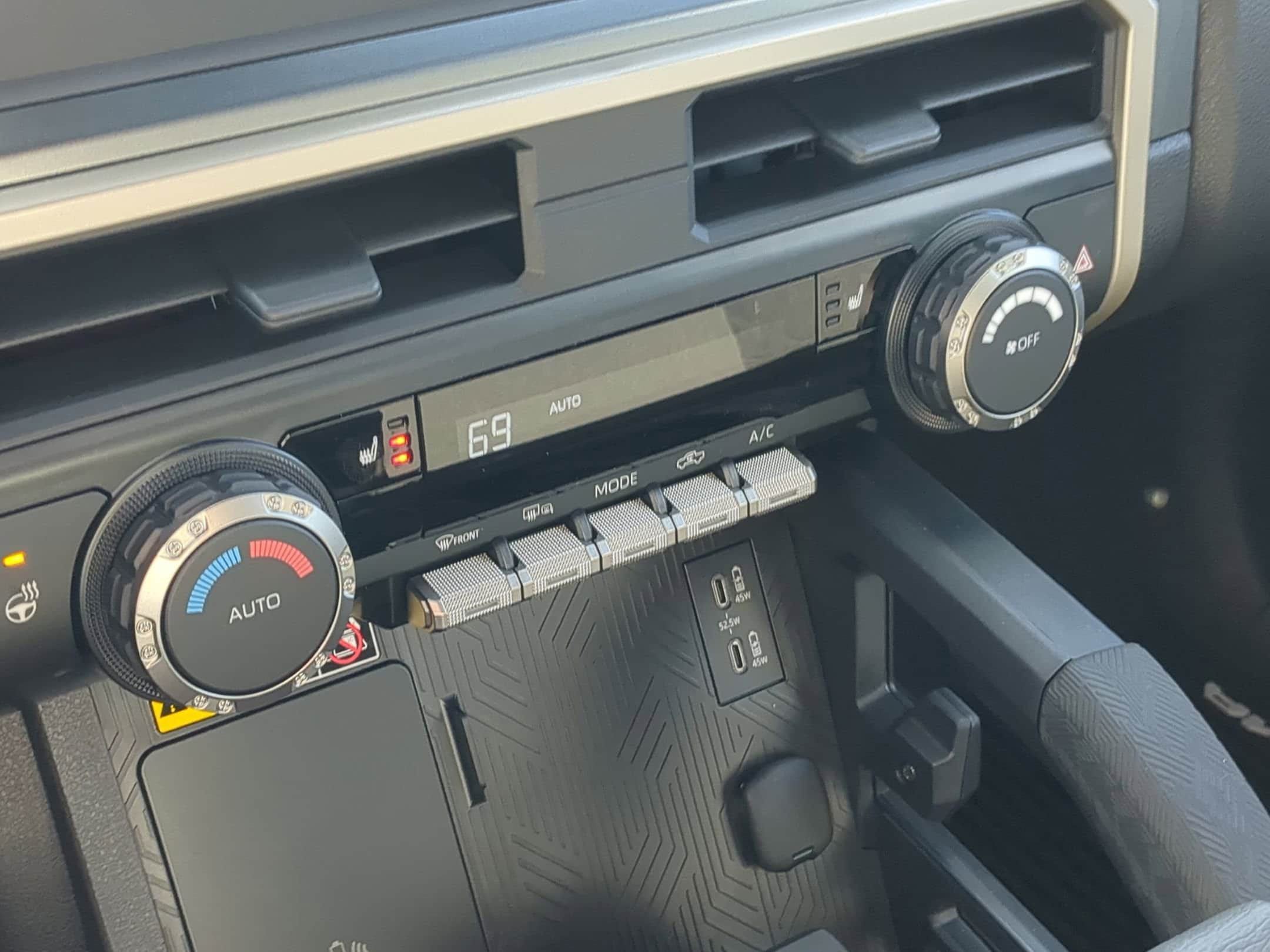 2026 Toyota Tacoma SR5 - Photo 19