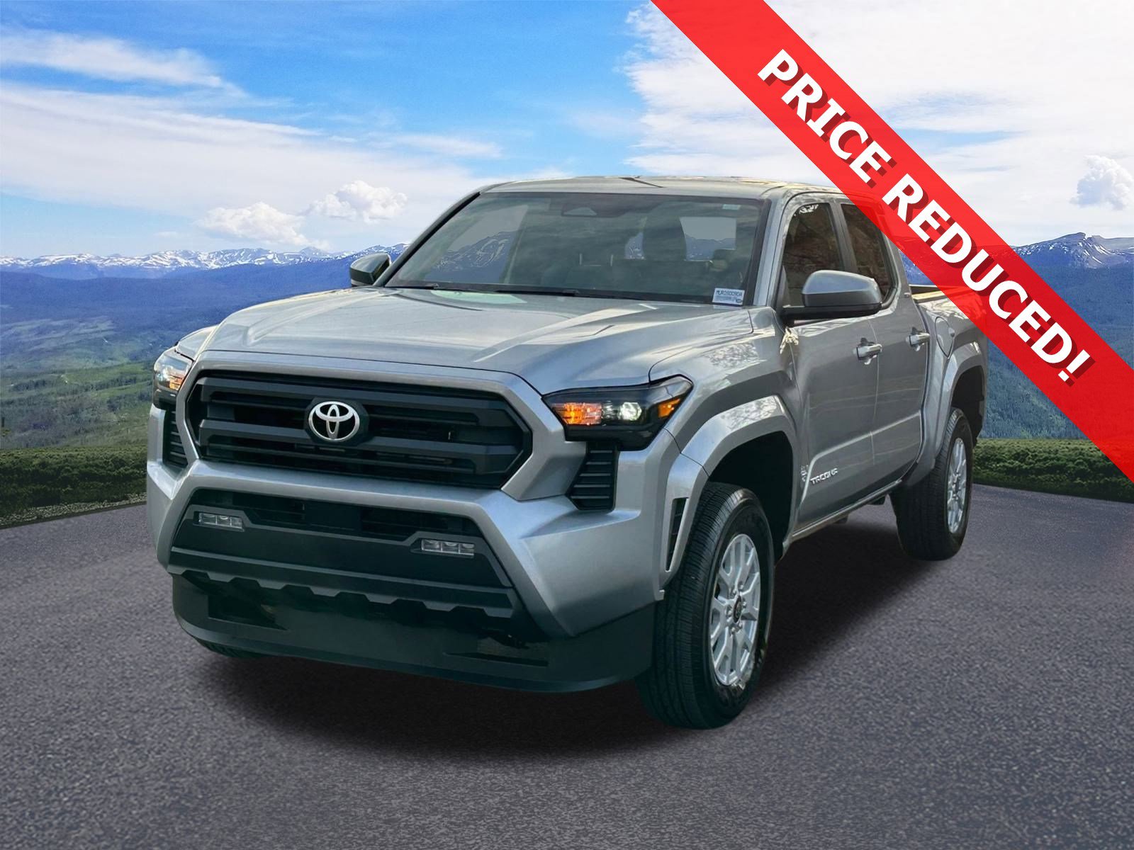 2025 Toyota Tacoma SR5's photo
