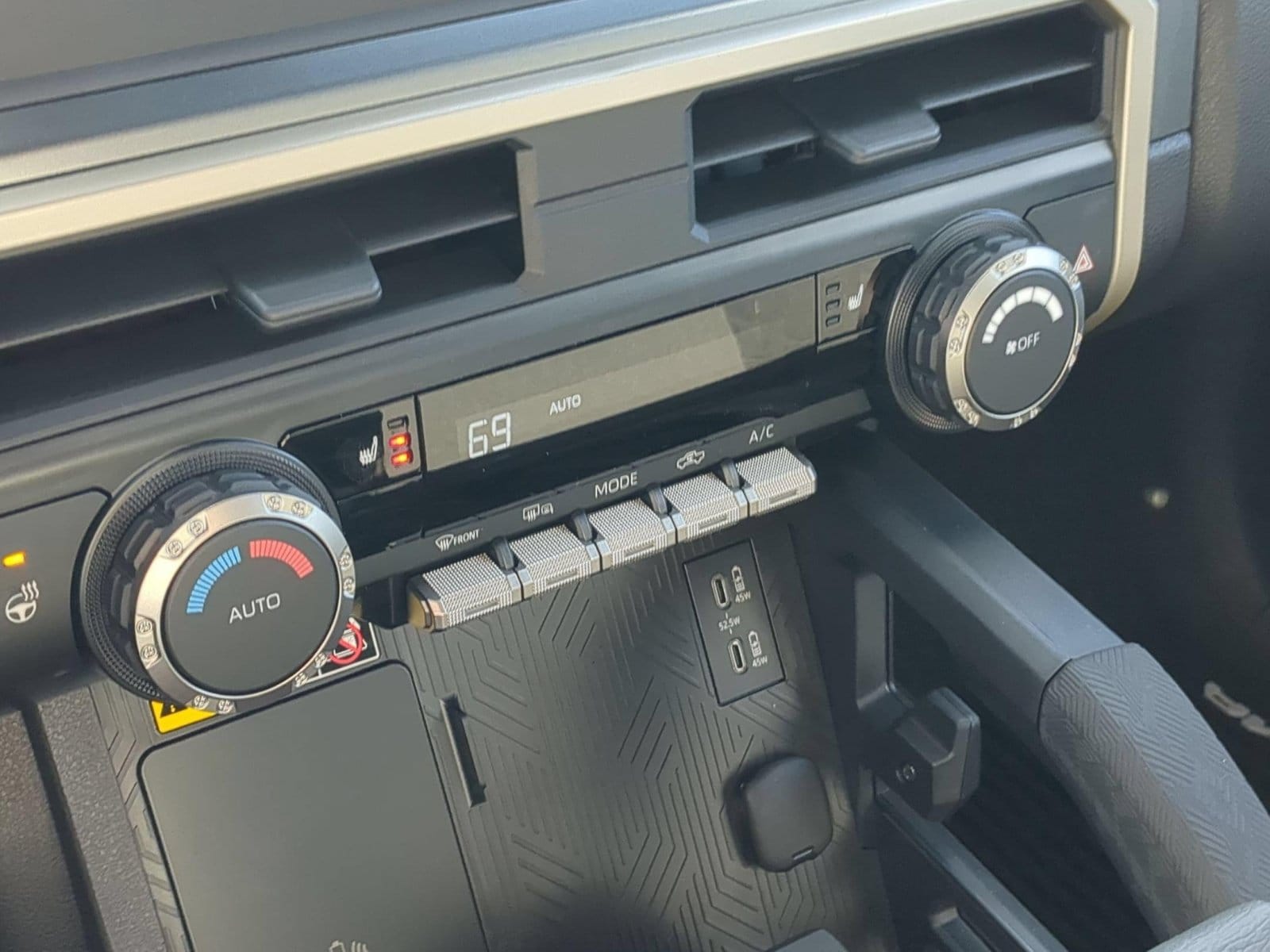 2026 Toyota Tacoma SR5 - Photo 20