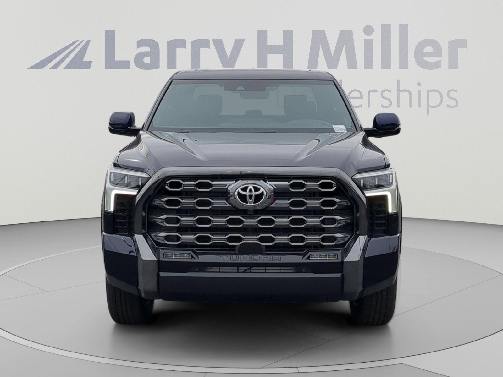 2026 Toyota Tundra Platinum - Photo 10