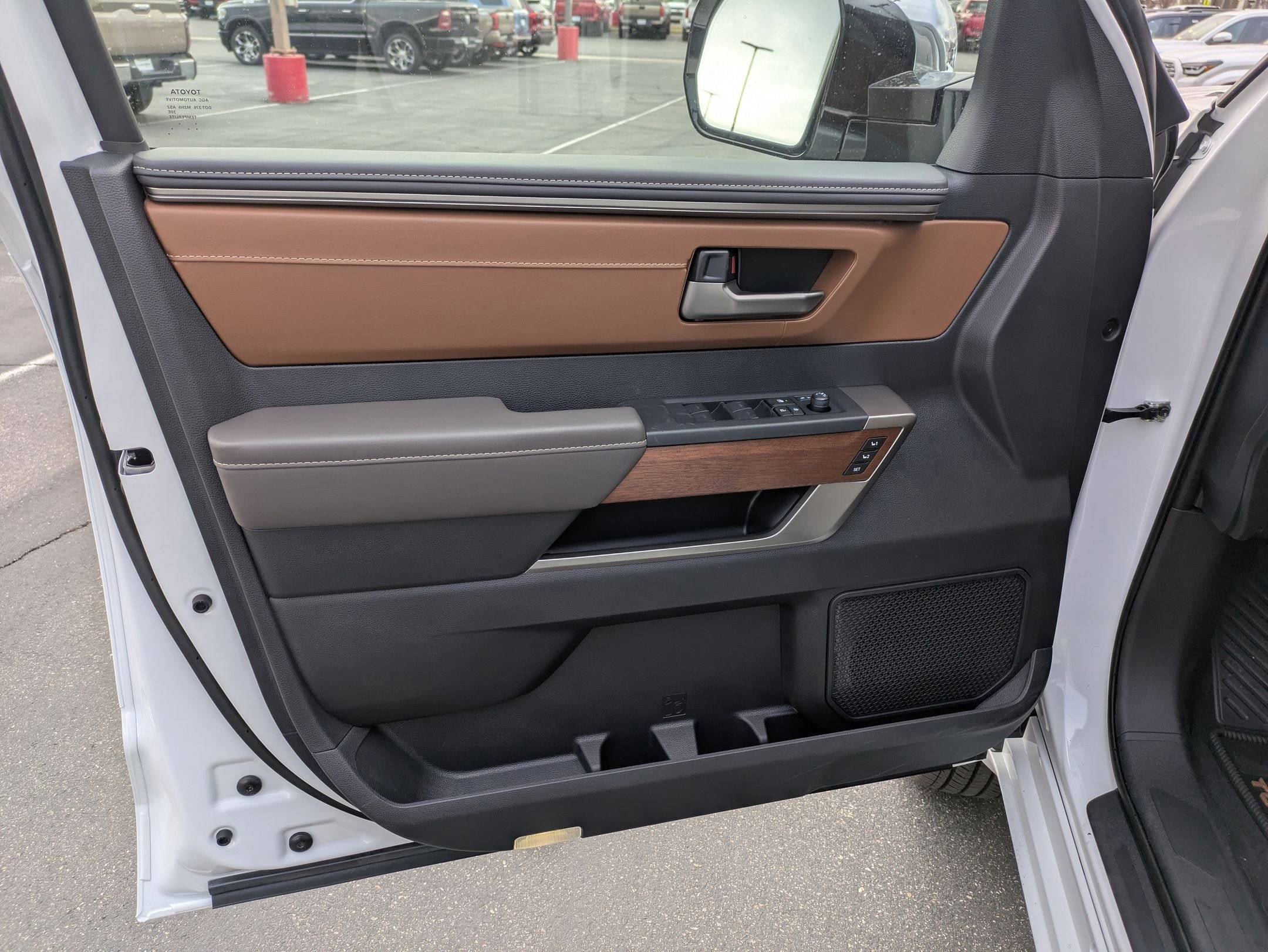 2026 Toyota Tundra 1794 Edition - Photo 11