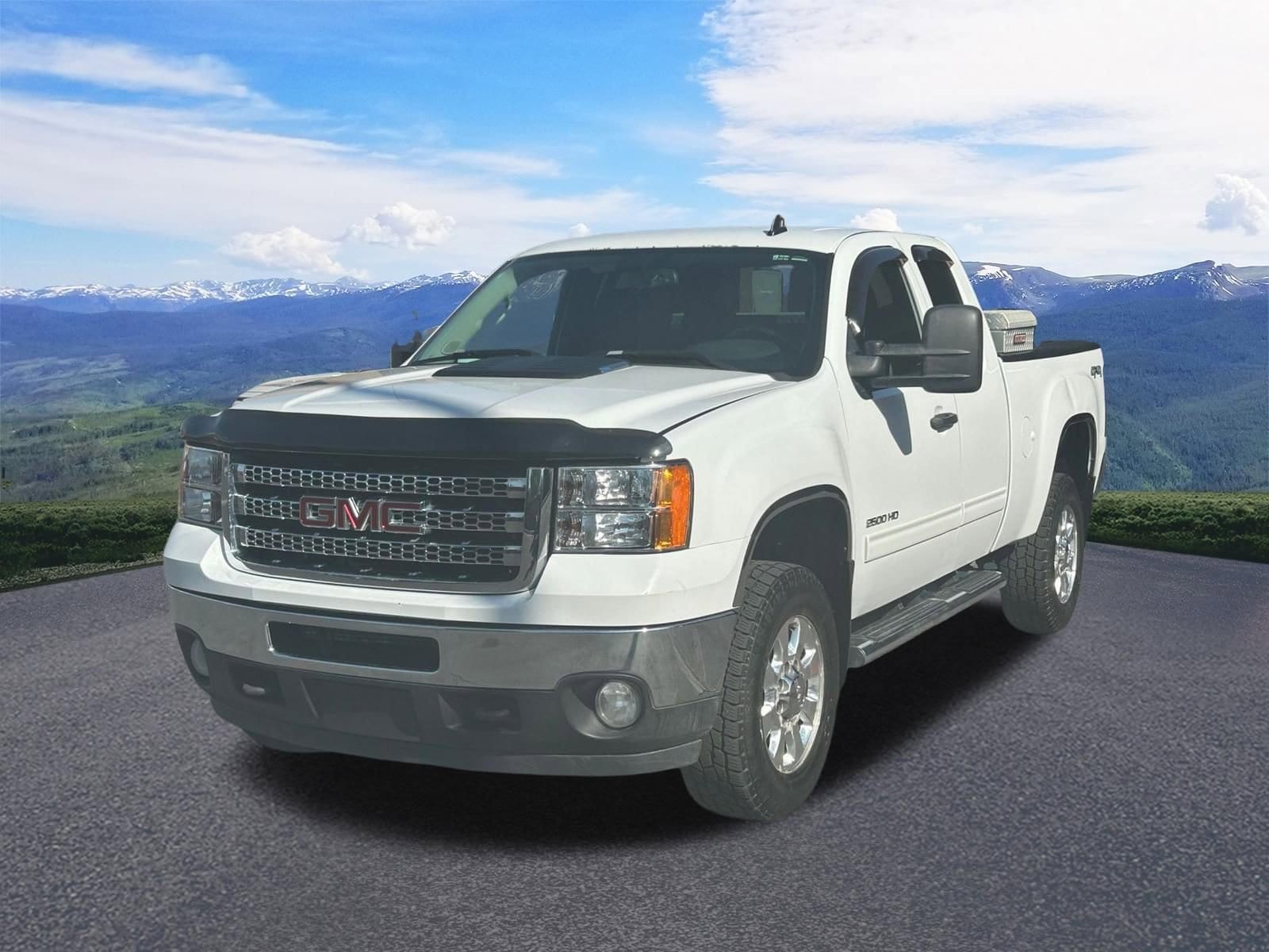 2013 GMC Sierra 4WD Extended Cab 8ft SLE's photo