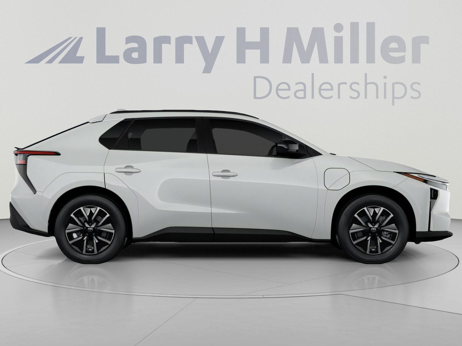 2026 Toyota bZ XLE - Photo 13