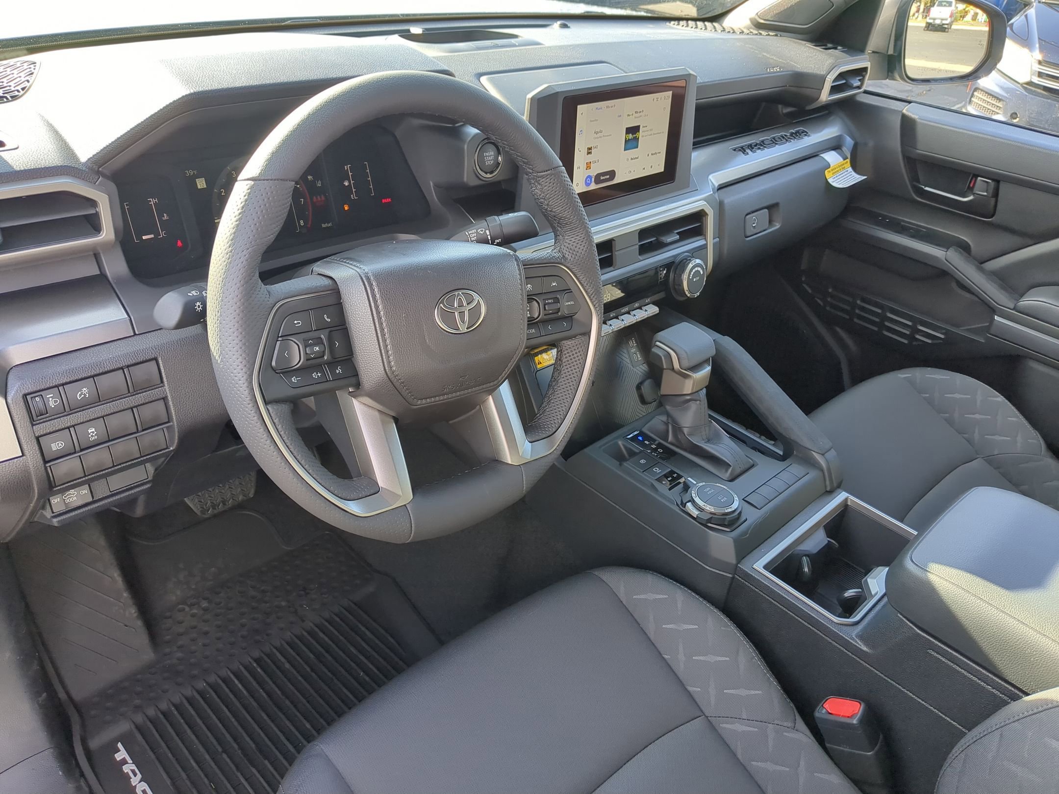 2026 Toyota Tacoma SR5 - Photo 23