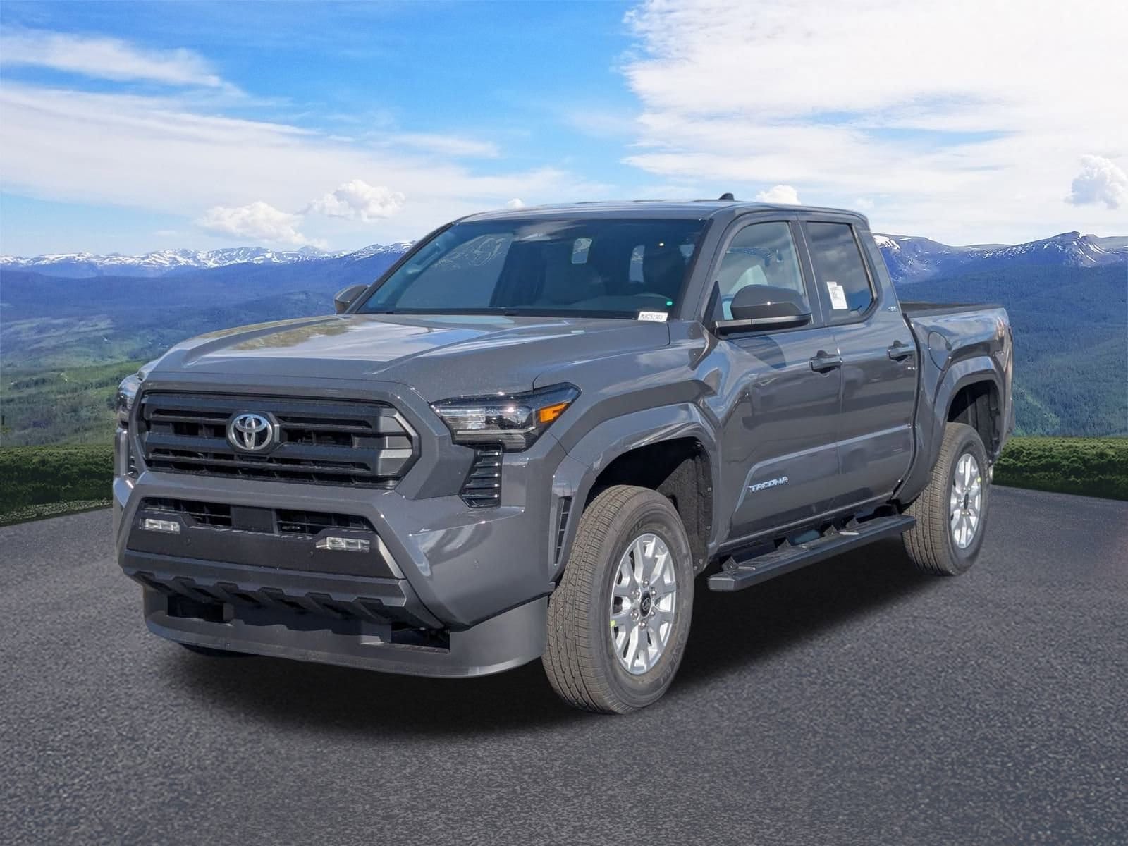 2025 Toyota Tacoma SR5's photo