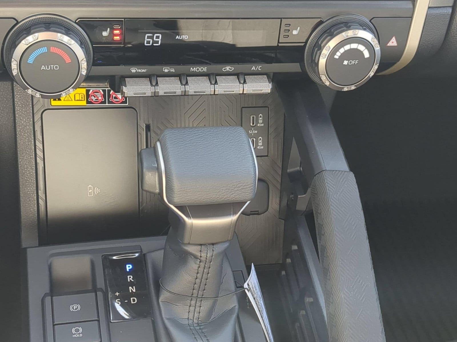 2026 Toyota Tacoma SR5 - Photo 21
