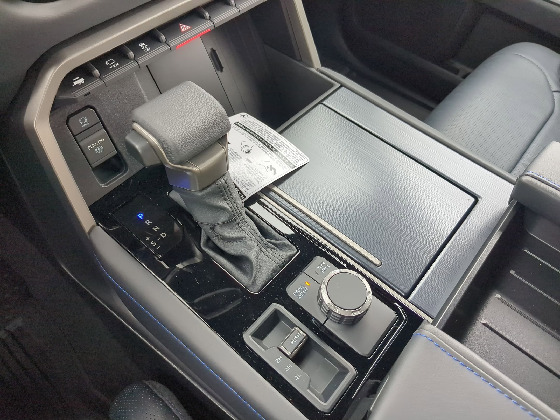 2026 Toyota Tundra Platinum - Photo 18