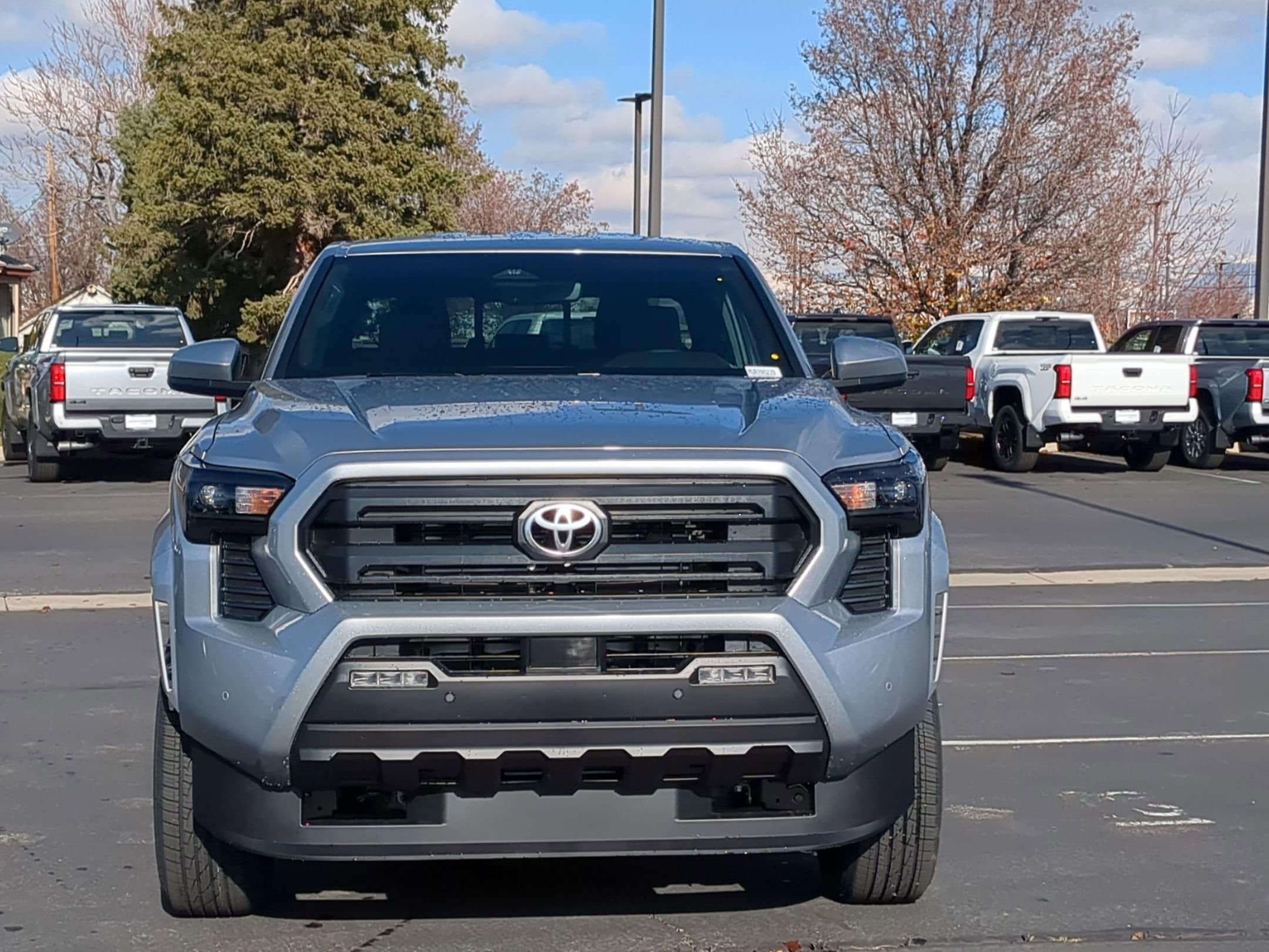 2026 Toyota Tacoma SR5 - Photo 9